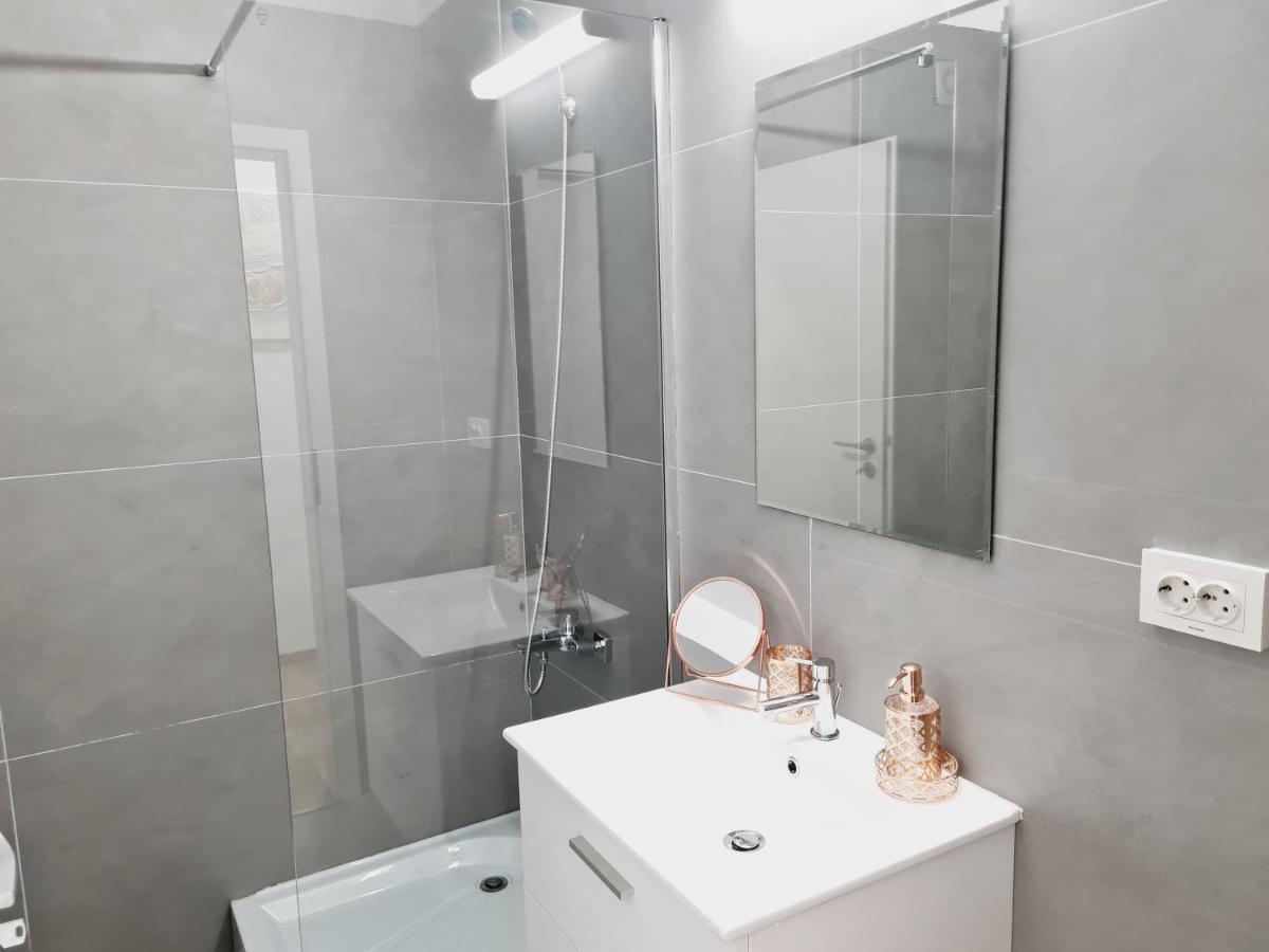Lovely Ultracentral Apartment With Parking Kluž Exteriér fotografie